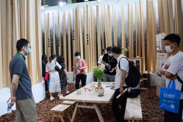 加拿大鐵杉展臺 加拿大鐵杉展臺