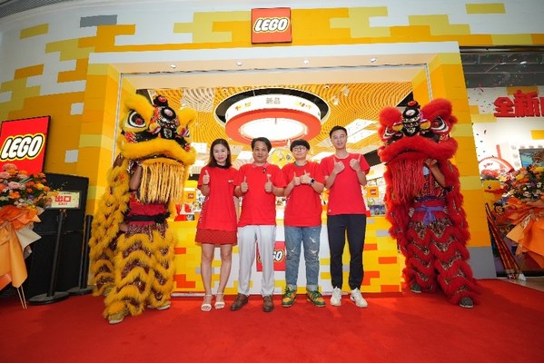 深圳壹方城樂高®授權(quán)專賣店重裝開業(yè) 深圳壹方城樂高®授權(quán)專賣店重裝開業(yè)