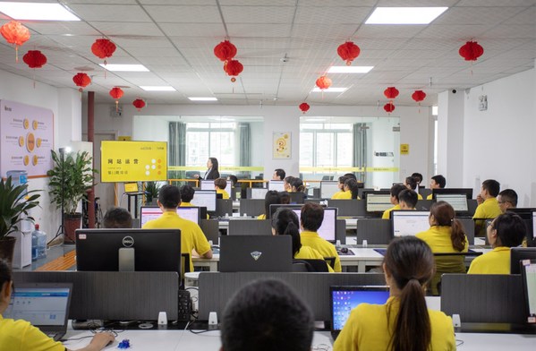 51同路殘疾人就業(yè)基地開展網(wǎng)站運營培訓現(xiàn)場 51同路殘疾人就業(yè)基地開展網(wǎng)站運營培訓現(xiàn)場