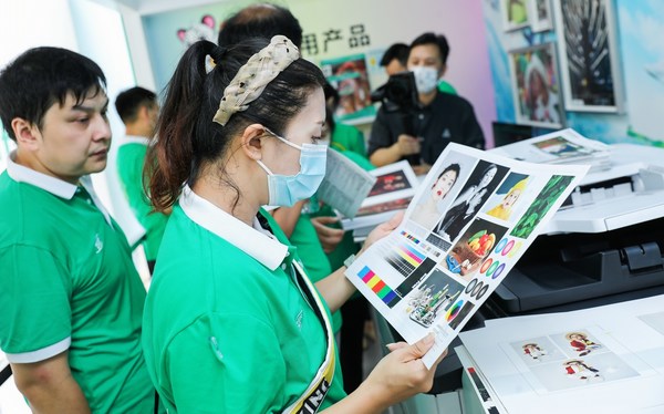 富士ApeosPro C750 for Photo 影像級碳粉打印機(jī)樣張展示 富士ApeosPro C750 for Photo 影像級碳粉打印機(jī)樣張展示