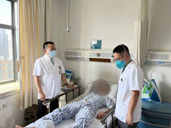 同濟(jì)大學(xué)介入血管研究所李茂全主任團(tuán)隊(duì) 同濟(jì)大學(xué)介入血管研究所李茂全主任團(tuán)隊(duì)