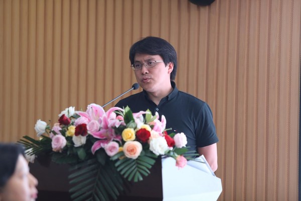 眾合云科聯(lián)合創(chuàng)始人、首席數(shù)字官胡萬軍就直播行業(yè)稅收情況做專題分享