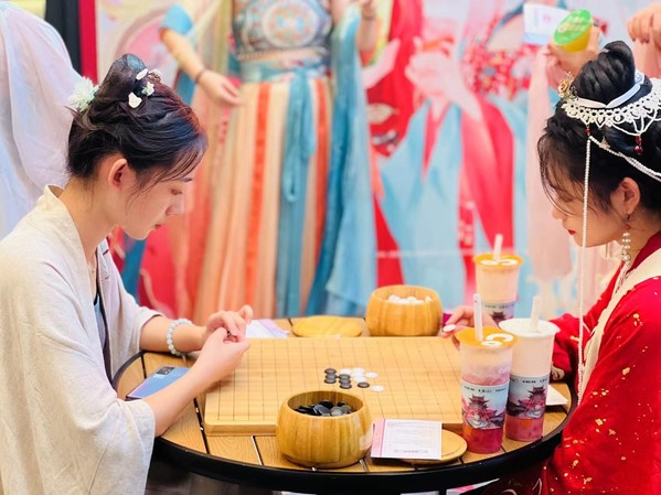 主題門店顧客現(xiàn)場互動(dòng)