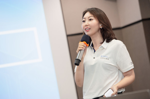 IBM大中華區(qū)車(chē)庫(kù)創(chuàng)新體驗(yàn)中心資深業(yè)務(wù)專(zhuān)家 高飛