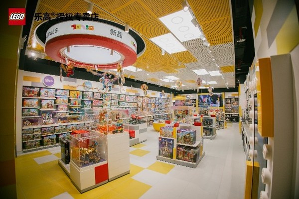 店內(nèi)玩樂和消費體驗全面煥新 店內(nèi)玩樂和消費體驗全面煥新