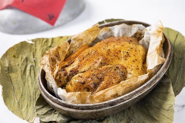 中秋佳節(jié)相聚桂滿隴，享月餅“福禮”，月滿情也滿