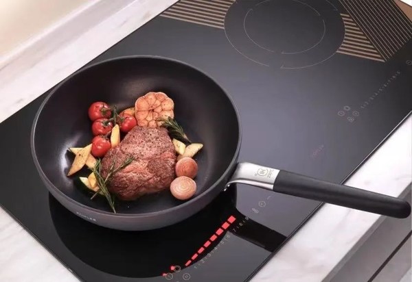 SGS為科勒頒發(fā)不粘深煎鍋獨立慧鑒證書