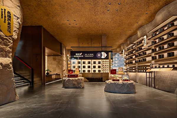 開(kāi)業(yè)期間，傳奇普洱茶茶王、茶后將齊聚八馬茶業(yè)信記號(hào)深圳灣1號(hào)店