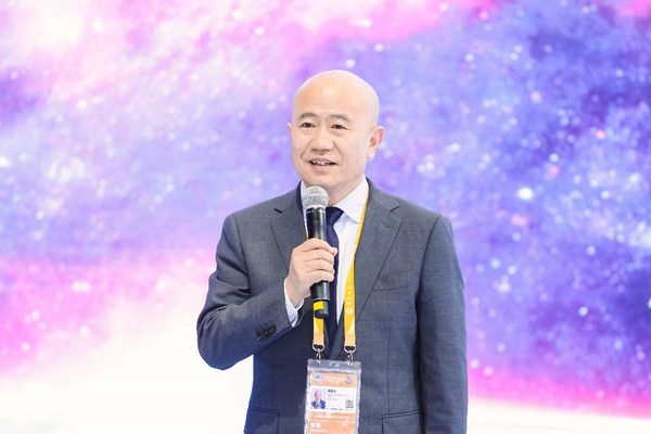 中華醫(yī)學(xué)會(huì)血液學(xué)會(huì)分會(huì)主任委員吳德沛教授