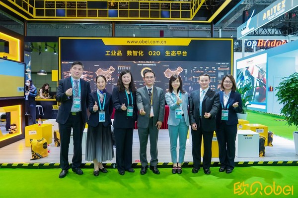 立邦出席歐貝平臺品牌入駐簽約儀式