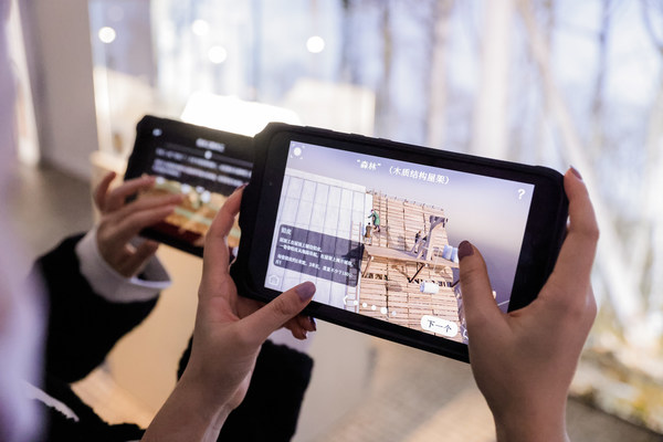 歐萊雅獨(dú)家贊助，巴黎圣母院全球首個(gè)增強(qiáng)現(xiàn)實(shí)感沉浸式展覽落地上海