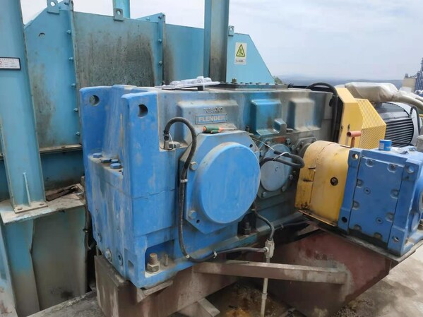 熟料破碎機安裝傳感器，采集設(shè)備數(shù)據(jù)