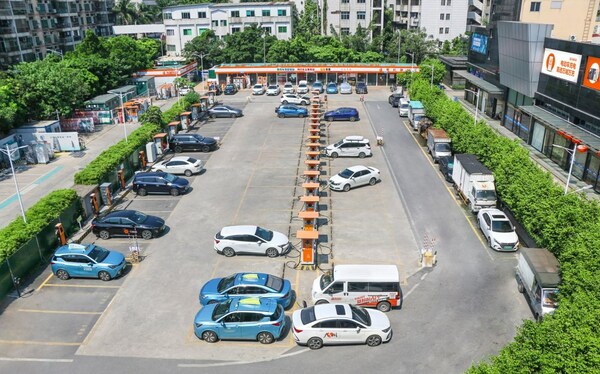 萬城萬充自營充電站 萬城萬充自營充電站