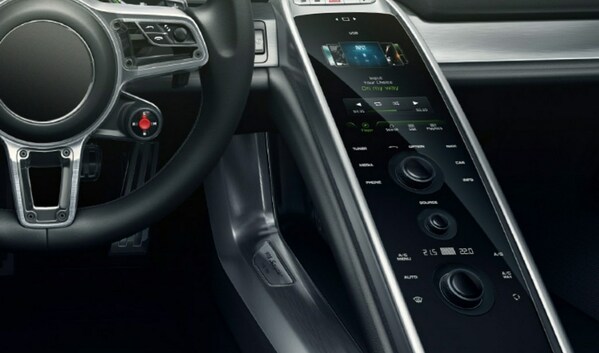 保時(shí)捷918超跑觸摸式中控面板