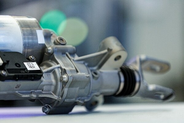 舍弗勒后輪轉(zhuǎn)向系統(tǒng)結(jié)構(gòu)緊湊，重量輕，運行安靜，且易于整車集成