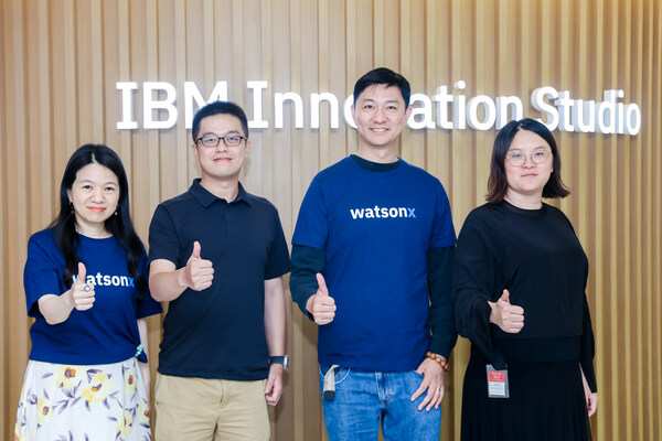 從左至右：IBM大中華區(qū)伙伴生態(tài)業(yè)務(wù)總經(jīng)理譚穎瑜、菜鳥科技首席科學(xué)家、菜鳥物流科技部算法總監(jiān)王子豪、IBM大中華科技事業(yè)部數(shù)據(jù)、人工智能、自動(dòng)化業(yè)務(wù)中國(guó)華南與華東大區(qū)總經(jīng)理許偉杰、悠樺林信息科技（上海）有限公司（以下簡(jiǎn)稱“悠樺林”）董事長(zhǎng)創(chuàng)始人、創(chuàng)始人肖芳芳