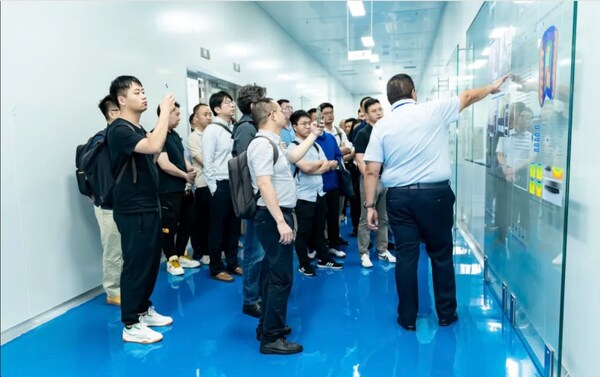 參觀重投天科第三代半導(dǎo)體生產(chǎn)線 參觀重投天科第三代半導(dǎo)體生產(chǎn)線