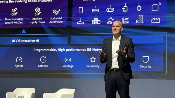 MWC上海首日，愛(ài)立信東北亞區(qū)副總裁兼網(wǎng)絡(luò)事業(yè)部負(fù)責(zé)人Drazen Jarnjak在"5G-A時(shí)代下，推進(jìn)Open Gateway發(fā)展"論壇發(fā)表演講