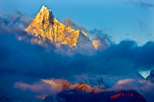 聯(lián)合推出主題旅行線路，體驗(yàn)日照金山的圣景