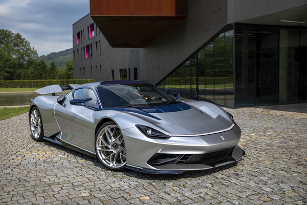 捷克共和國的el Automobili Pininfarina Battista 1