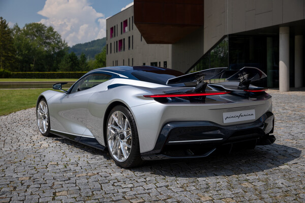 捷克共和國的el Automobili Pininfarina Battista 2