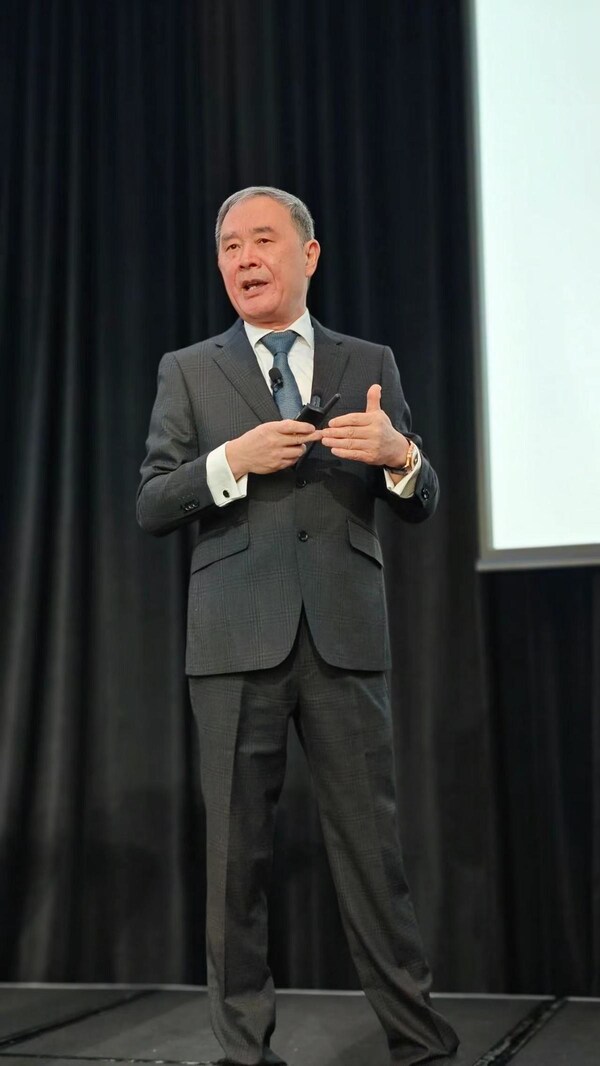 泰康拜博沈剛教授出席悉尼正畸臨床日論壇，為該盛會首位中國主賓演講專家