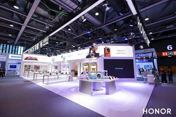 榮耀攜北斗衛(wèi)星通信新機(jī)亮相2024移動(dòng)合作伙伴大會(huì)