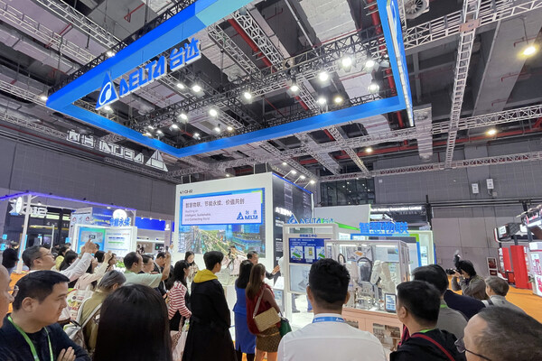 臺(tái)達(dá)首次參展進(jìn)博會(huì)，以品牌價(jià)值主張：“智慧物聯(lián)、節(jié)能永續(xù)、價(jià)值共創(chuàng)”為參展主題，具體展示了致力于踐行“新時(shí)代，共享未來(lái)”的各項(xiàng)產(chǎn)品與方案，吸引眾多專業(yè)觀眾駐足參觀。