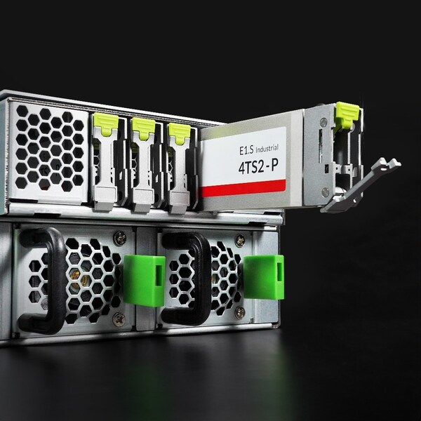 宜鼎專為邊緣服務器應用推出E1.S固態(tài)硬盤