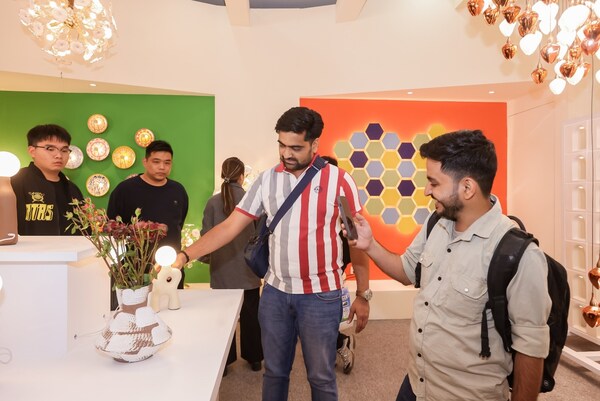 聚光魅力啟新程，超22萬人次共赴盛會，第32屆古鎮(zhèn)燈博會圓滿收官