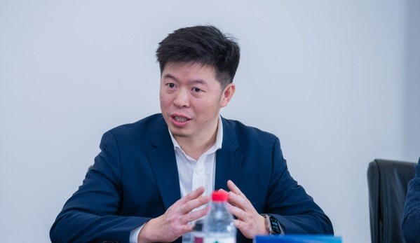 科思創(chuàng)工程塑料部汽車業(yè)務(wù)中國(guó)區(qū)負(fù)責(zé)人、副總裁毛東照