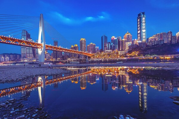 全球網(wǎng)紅重慶：不靠美食美景，這場智能制造盛會同樣“有料”