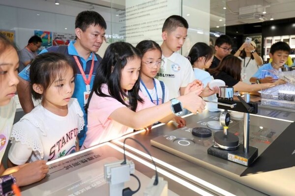 T&Uuml;V萊茵攜手韶音科技舉辦 “小萊體驗(yàn)營&middot;韶音聲學(xué)探秘之旅”