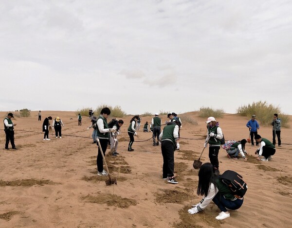 兄弟（中國）長年支持阿拉善地區(qū)防荒漠化工作，以實際行動回饋社會