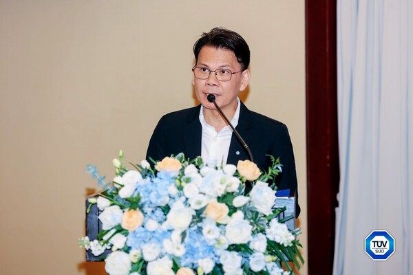 T&Uuml;V南德北亞區(qū)首席財務官李仲衡發(fā)表致辭