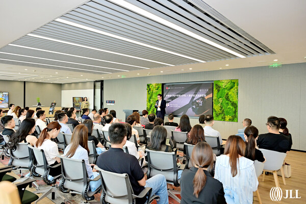 AI破局 資管升級 |