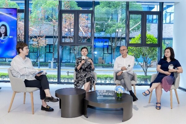 行業(yè)大咖現(xiàn)場分享AI趨勢 行業(yè)大咖現(xiàn)場分享AI趨勢