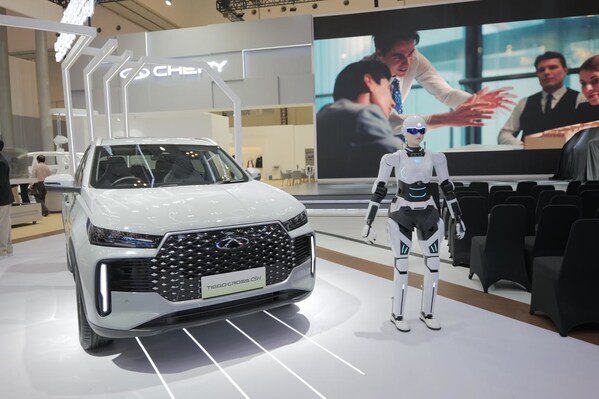 墨甲機(jī)器人語音介紹TIGGO CROSS車型亮點(diǎn)