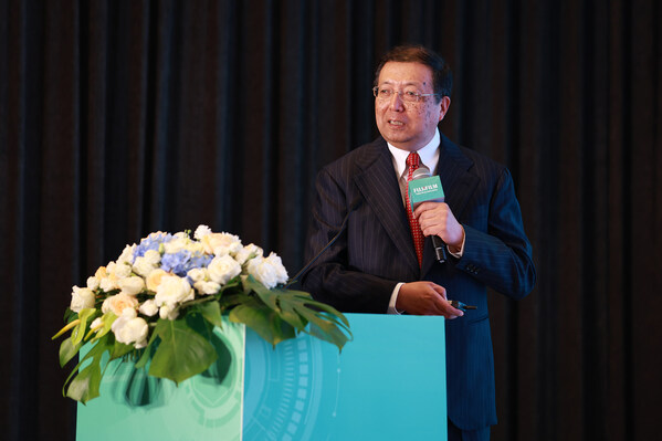 謝長生教授發(fā)表演講