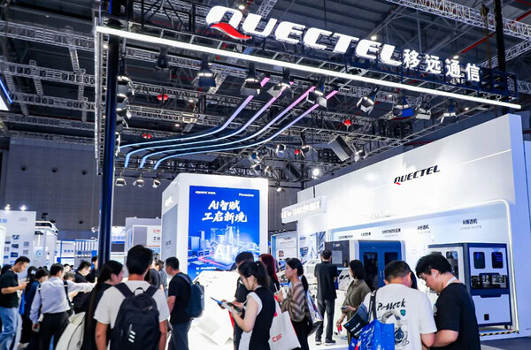 CIIF 2025 | 移遠(yuǎn)寶維塔大秀AI智造實(shí)力，打開工業(yè)生產(chǎn)