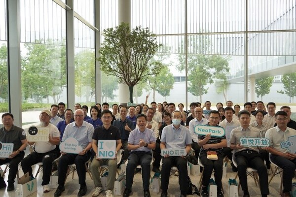 T&Uuml;V萊茵受邀參加由蔚來主辦的"循環(huán)汽車藍(lán)皮書發(fā)布"活動(dòng)