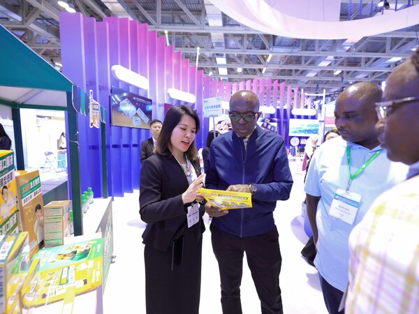 三展為來自世界各地的參展商和專業(yè)觀眾對(duì)接商機(jī)