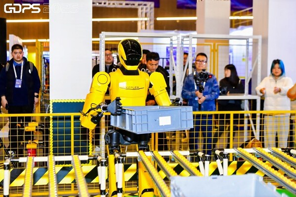 GDPS2025賽場直擊！開普勒大黃蜂助力華理斬獲搬運賽項桂冠