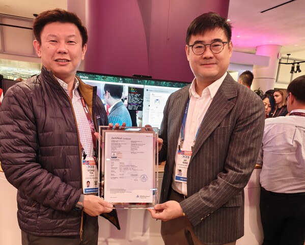 聯(lián)想AI-Powered Personalized Display顯示器獲T&Uuml;V萊茵智能護眼3.0認證證書