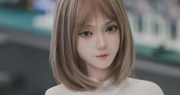 逸璟科技發(fā)布新一代靈巧臉「靈智5號」：開啟人形機器人