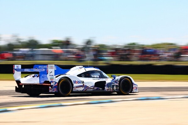 保時捷963馳騁美孚1號賽百靈12小時耐力賽